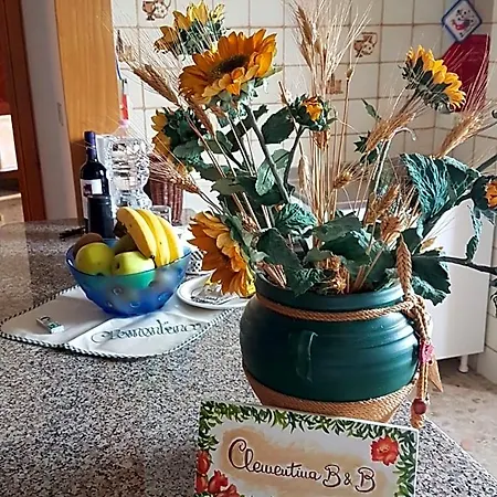 Clementina Oda ve Kahvaltı Brittoli